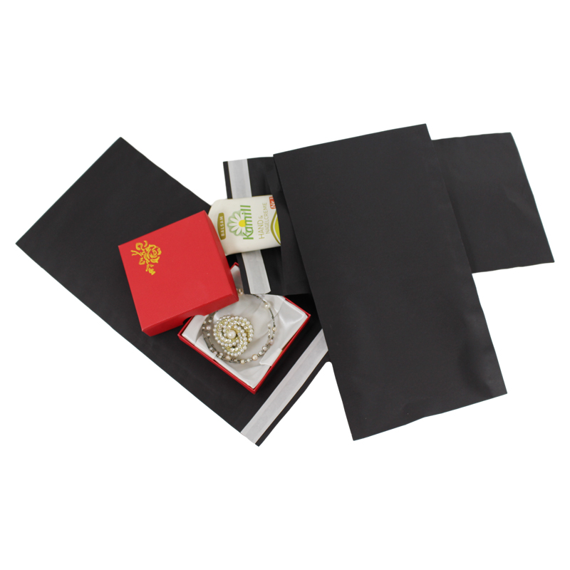 Zeal X تطلق حقيبة White Kraft Paper Express - FSC - معتمدة ، قابلة لإعادة التدوير بالكامل وقابلة للتحلل.